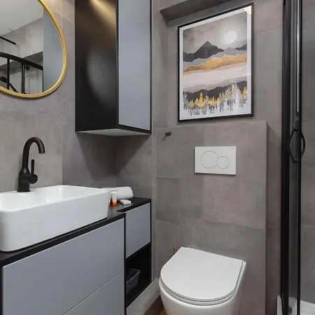 Center Near The Vistula By Renters Apartament