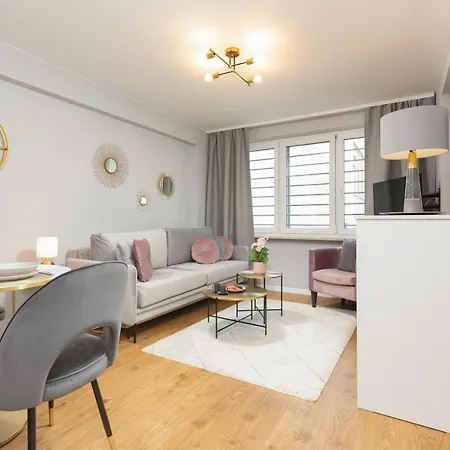 Center Near The Vistula By Renters * Varsovie
