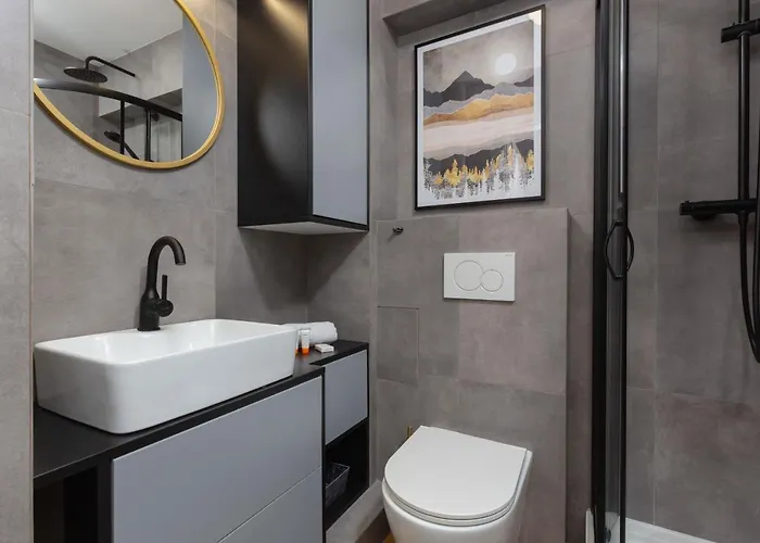 Center Near The Vistula By Renters Apartment